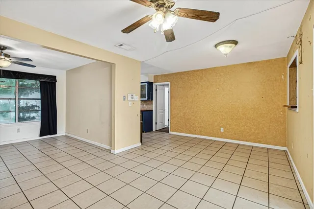 $1,800 | 2114 Colorado Street, Kingsville, TX 78363