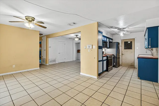 $1,800 | 2114 Colorado Street, Kingsville, TX 78363