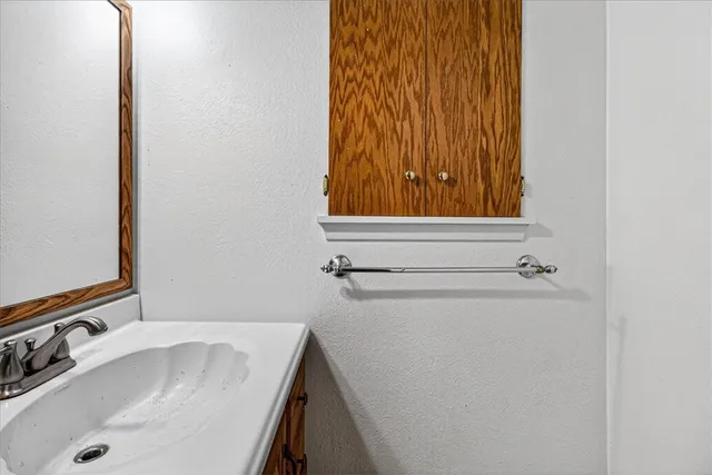 $1,800 | 2114 Colorado Street, Kingsville, TX 78363