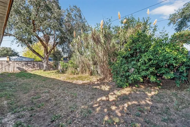 $1,800 | 2114 Colorado Street, Kingsville, TX 78363