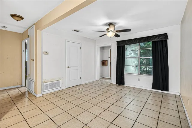 $1,800 | 2114 Colorado Street, Kingsville, TX 78363