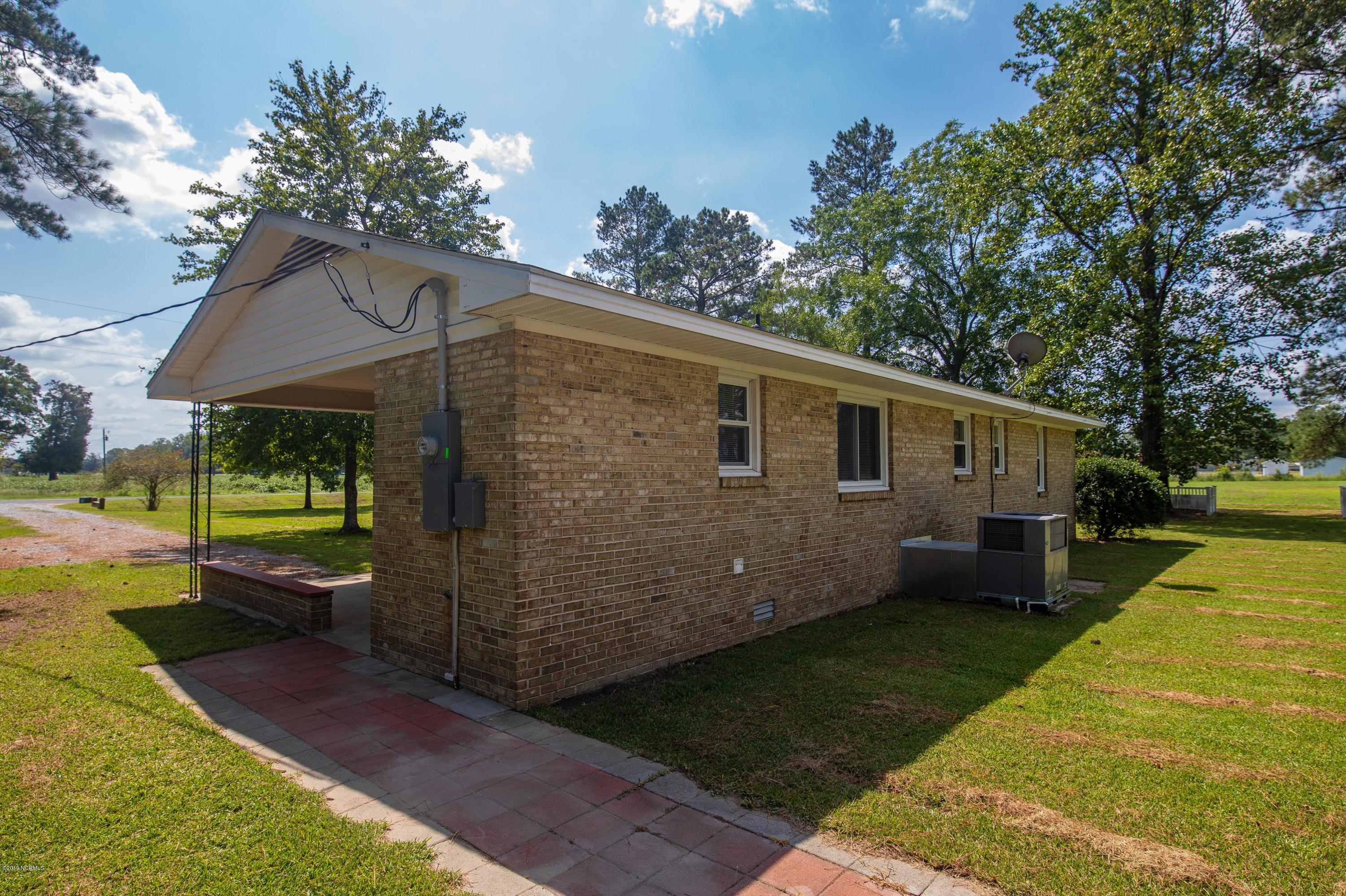 446 Loop Road Cove City, NC 28523 - Photo 24 of 29 446 Loop Rd-8