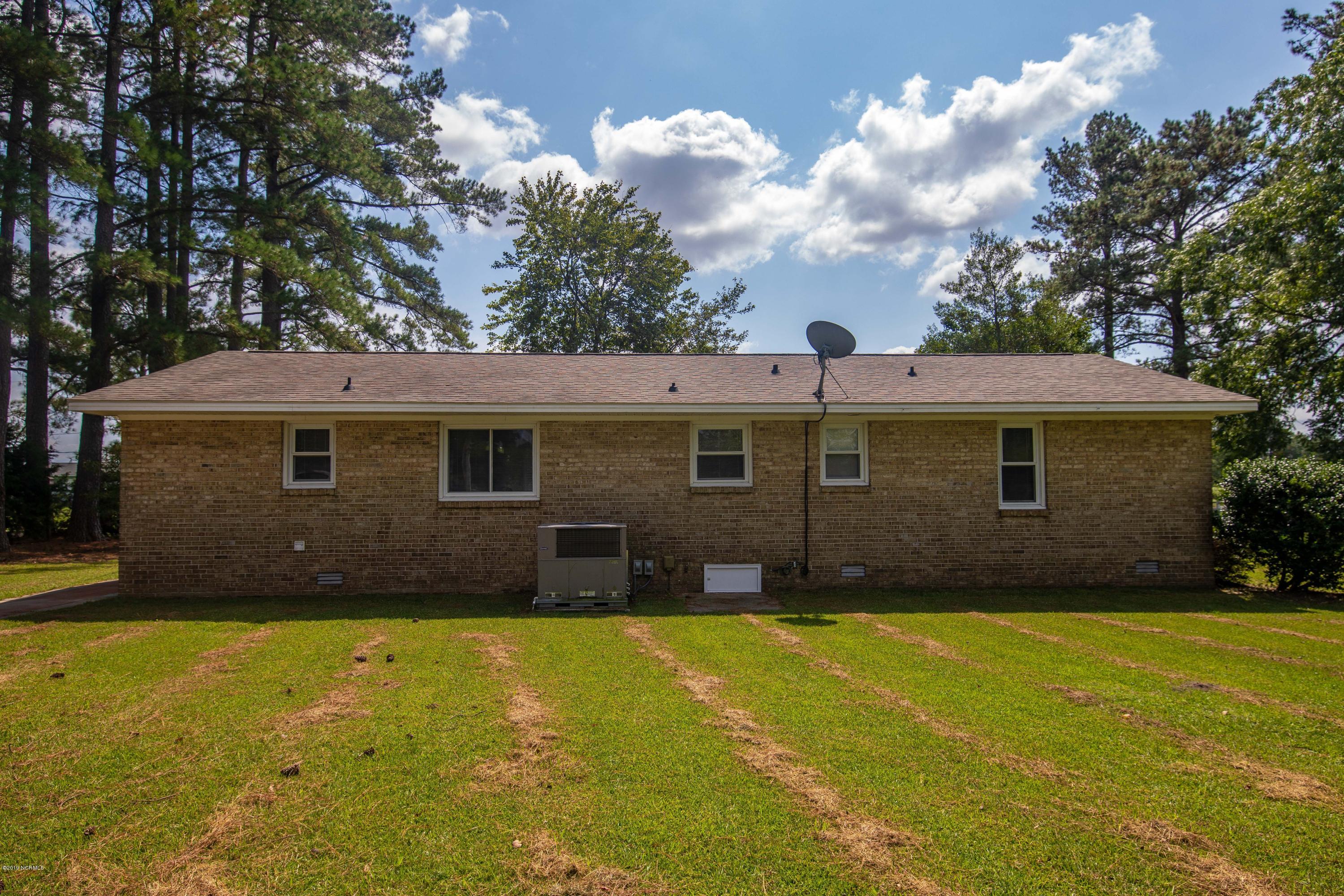 446 Loop Road Cove City, NC 28523 - Photo 25 of 29 446 Loop Rd-6