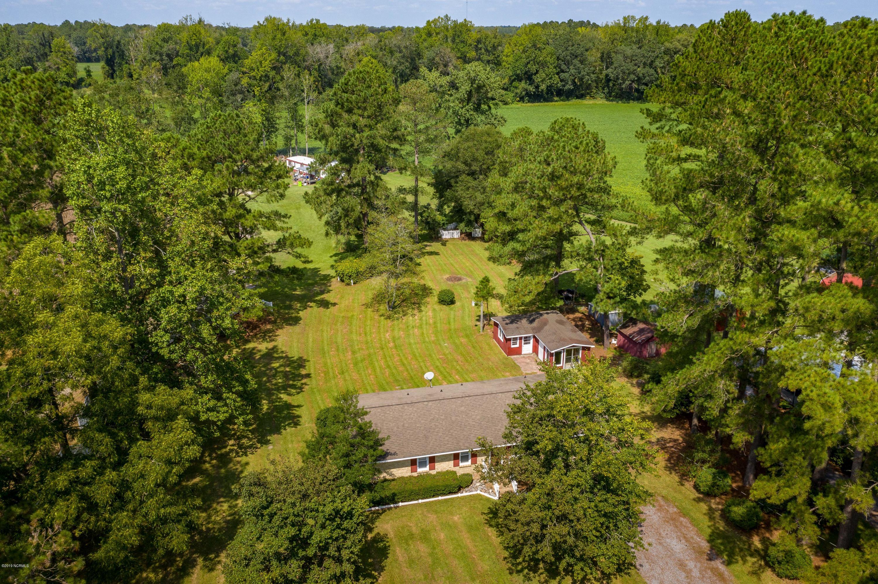446 Loop Road Cove City, NC 28523 - Photo 26 of 29 446 Loop Rd-17