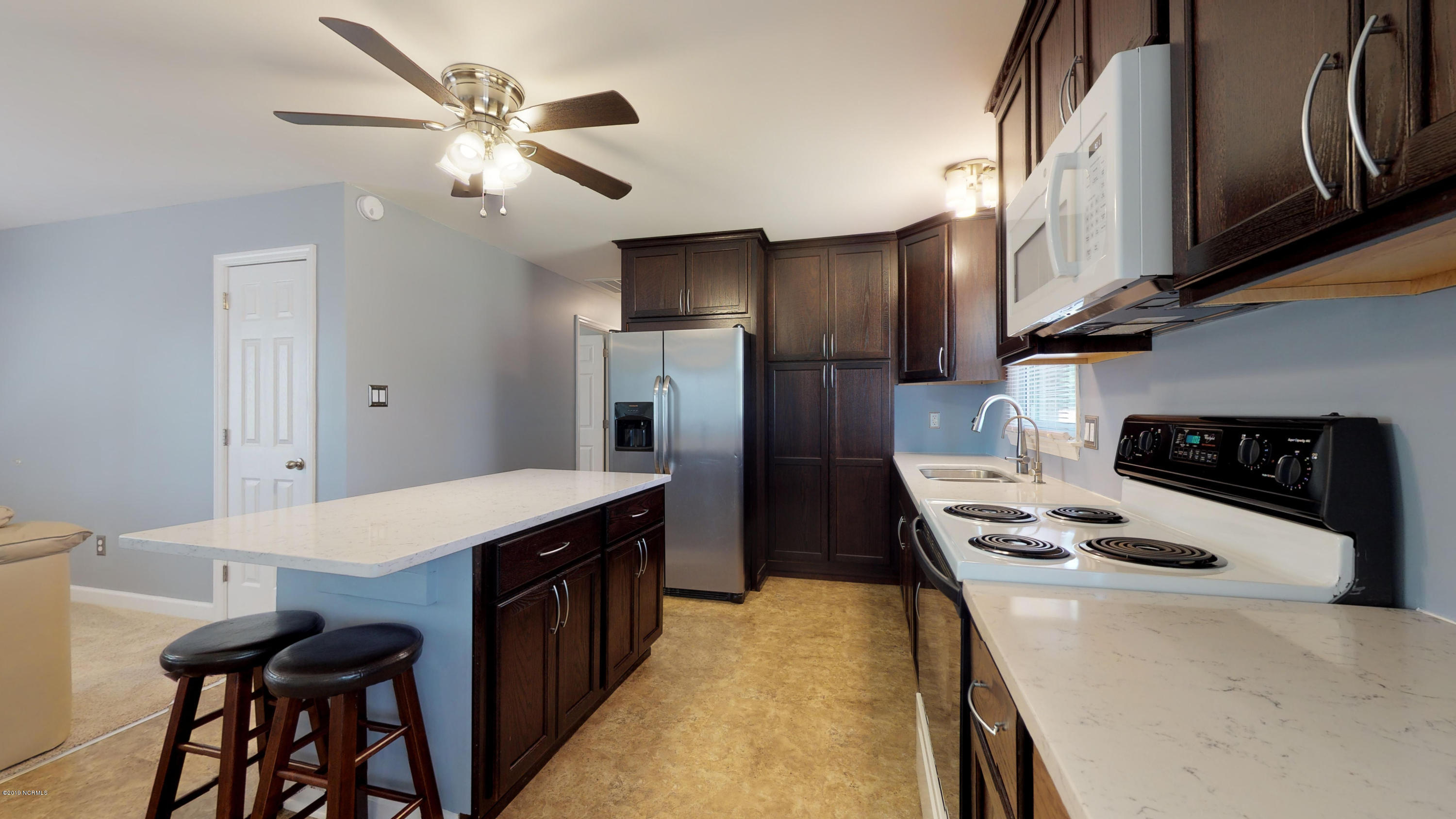 446 Loop Road Cove City, NC 28523 - Photo 8 of 29 446 Loop Rd-24