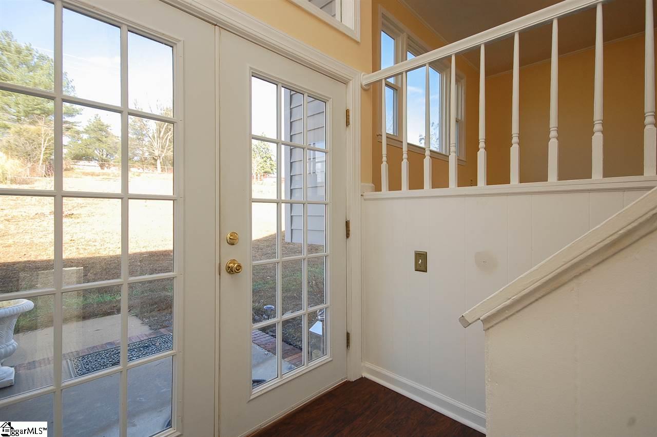 341 Old Farrs Bridge Road Greenville, SC 29611 - Photo 3 of 31 Gallery Image 3