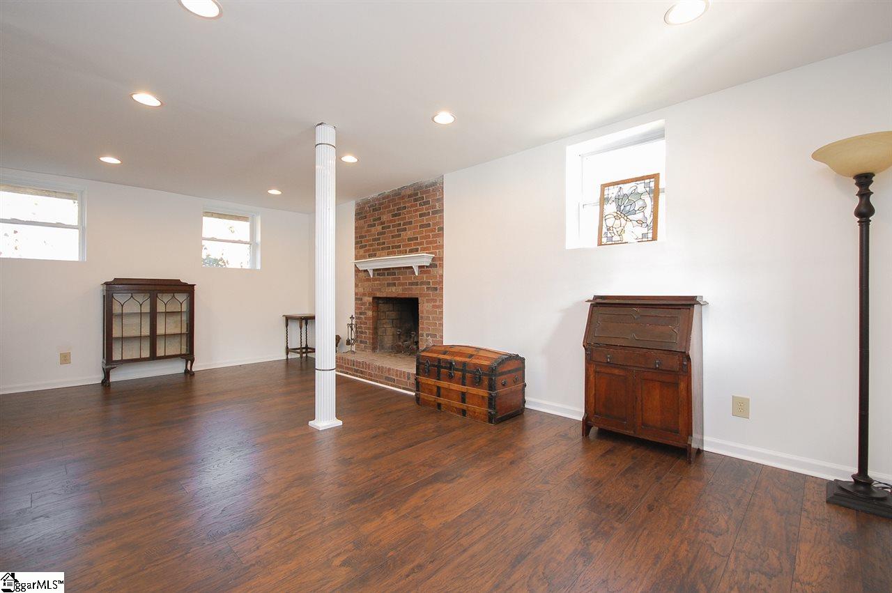 341 Old Farrs Bridge Road Greenville, SC 29611 - Photo 21 of 31 Gallery Image 21