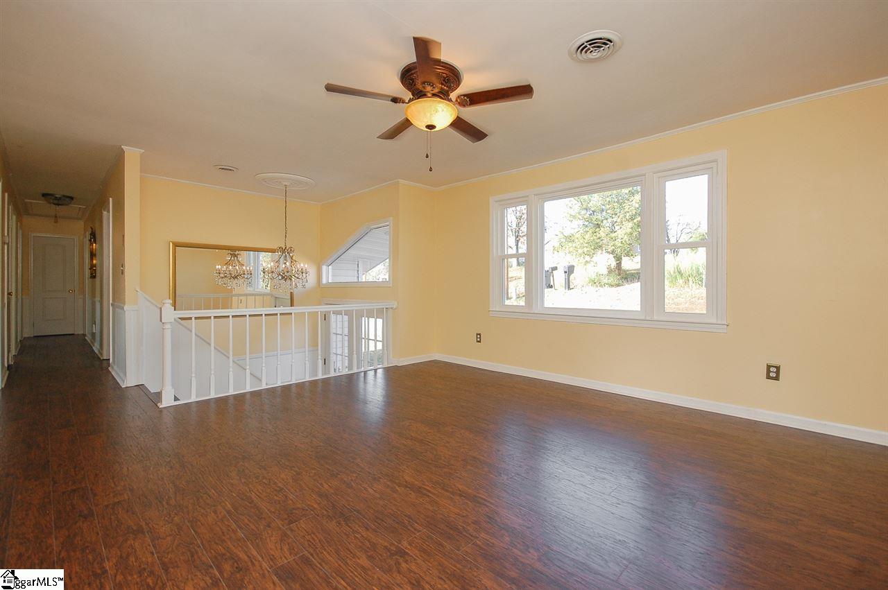 341 Old Farrs Bridge Road Greenville, SC 29611 - Photo 5 of 31 Gallery Image 5