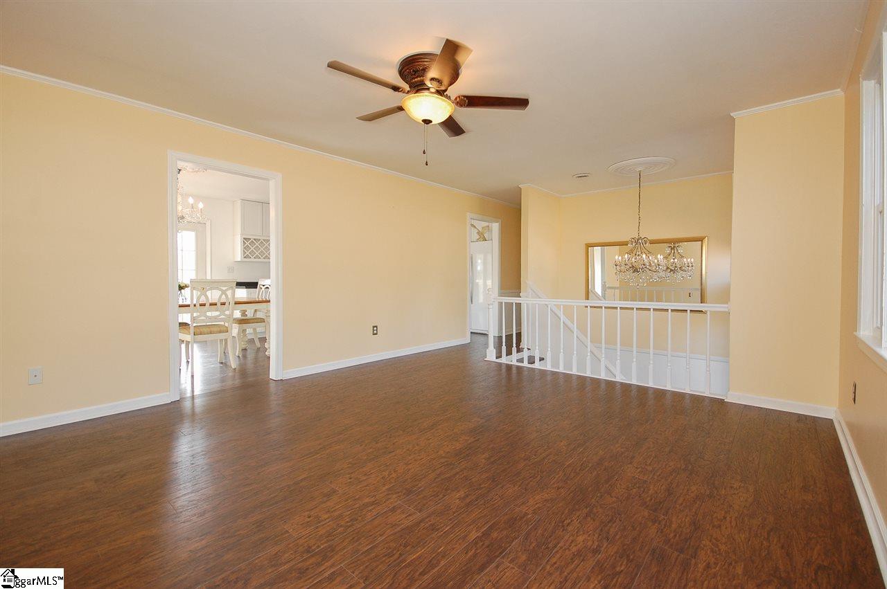 341 Old Farrs Bridge Road Greenville, SC 29611 - Photo 6 of 31 Gallery Image 6