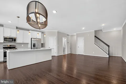 $570,000 | 24498 Amherst Forest Terrace, Aldie, VA 20105