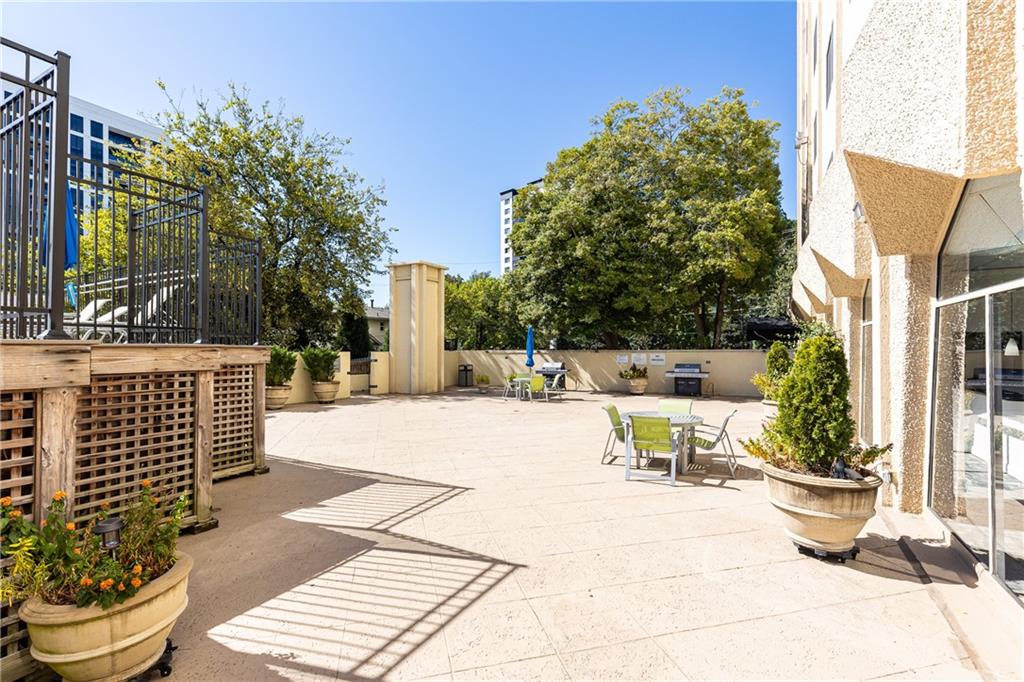 2479 Peachtree Street Northeast, Unit 1010 Atlanta, GA 30305 - Photo 12 of 14