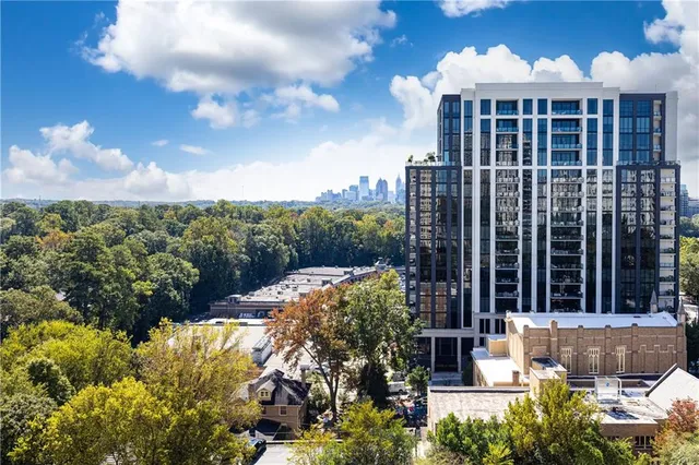 $139,900 | 2479 Peachtree Street Northeast, Unit 1010, Atlanta, GA 30305