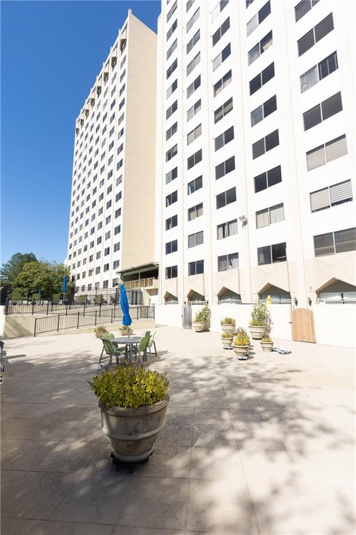 2479 Peachtree Street Northeast, Unit 1010 Atlanta, GA 30305 - Photo 4 of 14