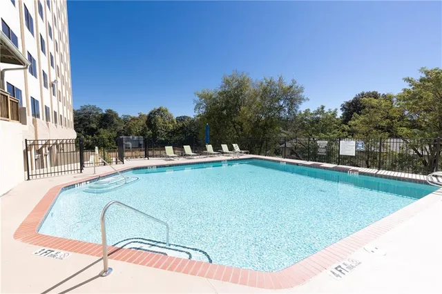 $139,900 | 2479 Peachtree Street Northeast, Unit 1010, Atlanta, GA 30305