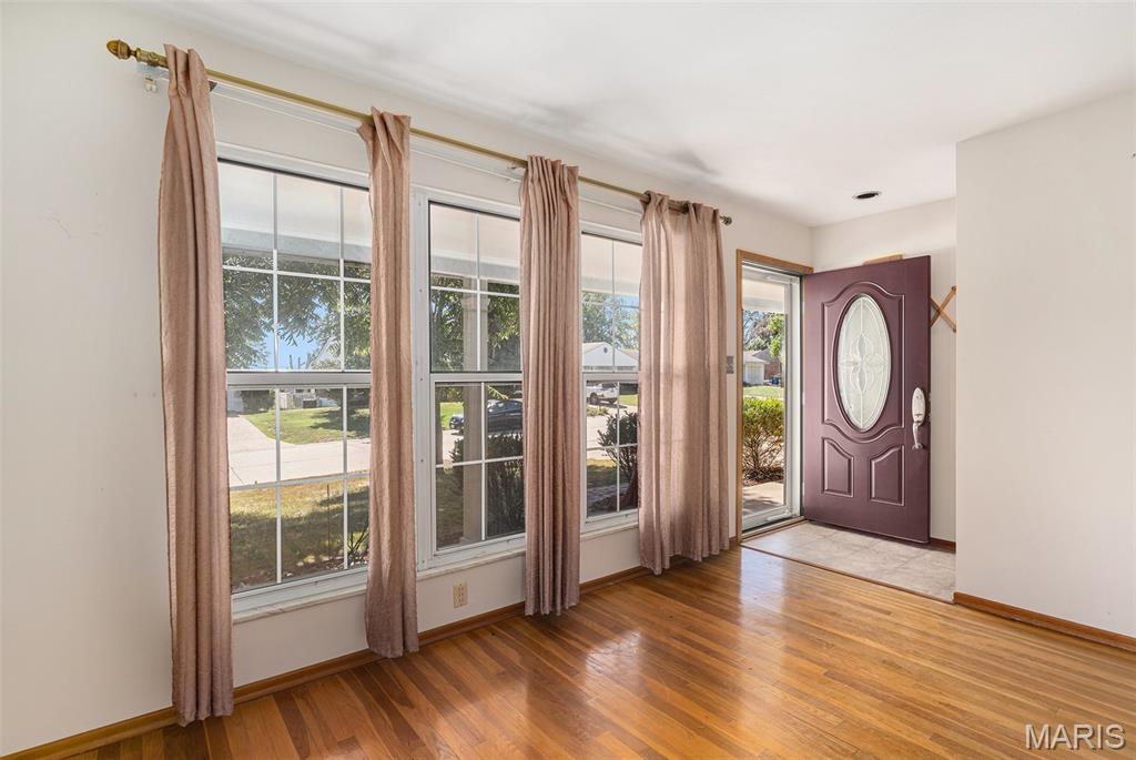 3151 Lin Tel Road St. Louis, MO 63125 - Photo 3 of 33 Gallery Image 3