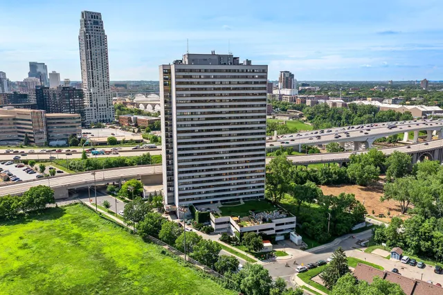 $95,000 | 1920 South 1st Street, Unit 408, Minneapolis, MN 55454