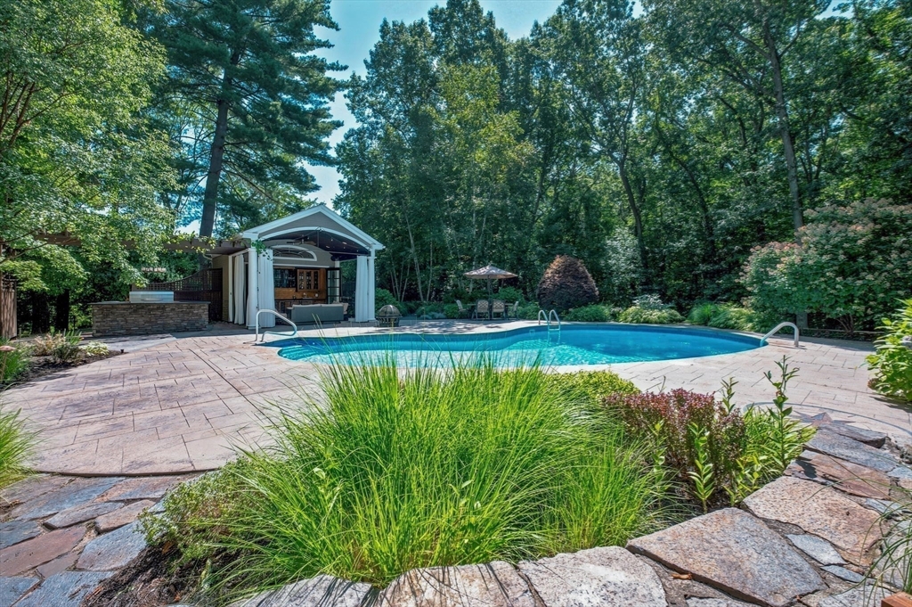 79 Silver Birch Road Longmeadow, MA 01106 - Photo 6 of 42 Gallery Image 6