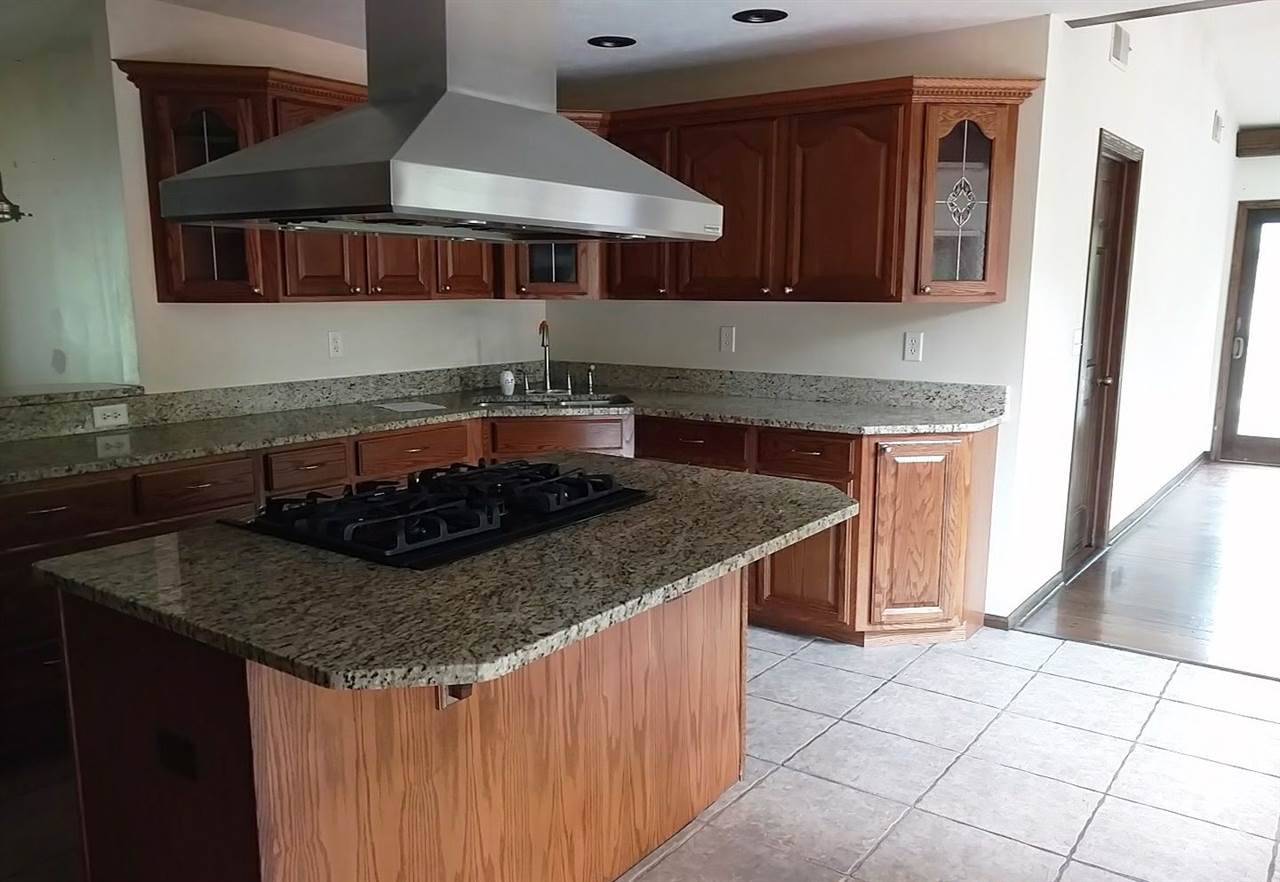 393 Cummings Road Caledonia, IL 61011 - Photo 7 of 22 Gallery Image 7