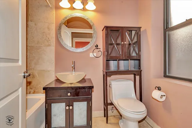 $320,000 | 3522 South King Drive, Unit 3S, Chicago, IL 60653