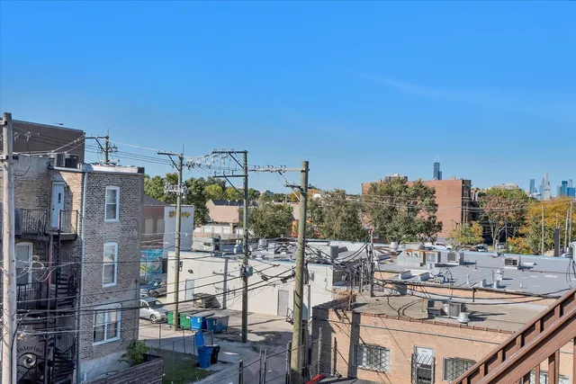 $320,000 | 3522 South King Drive, Unit 3S, Chicago, IL 60653