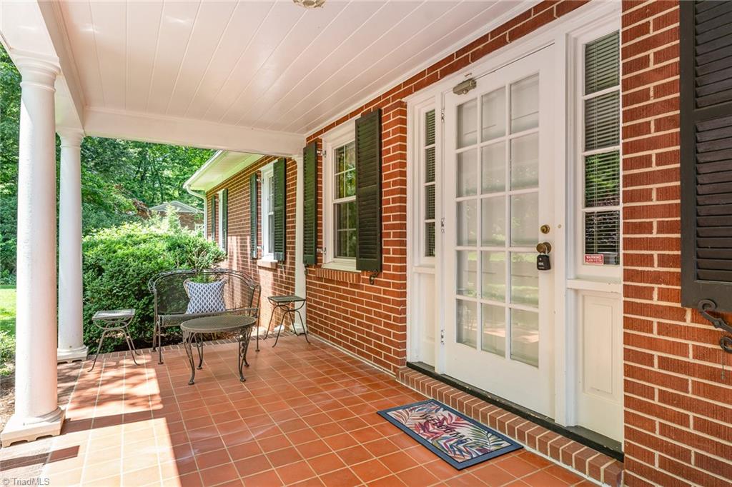 241 River Road Advance, NC 27006 - Photo 11 of 32 covered front porch