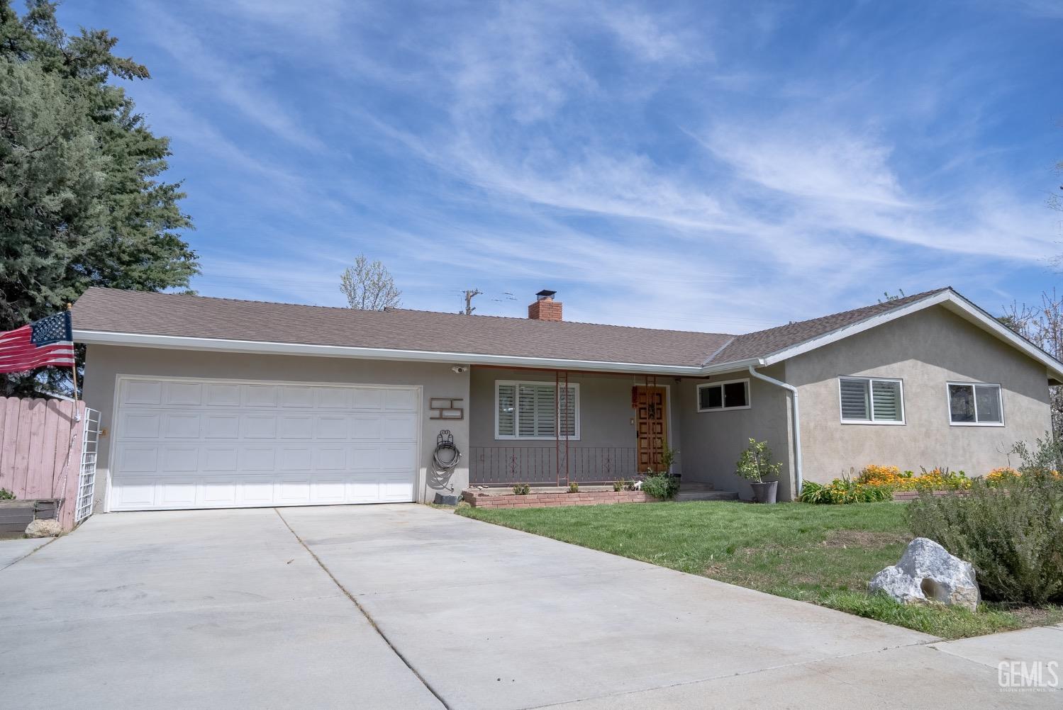 Undisclosed Address Tehachapi, CA 93561 - Photo 2 of 46 a front view of house with yard and trees around