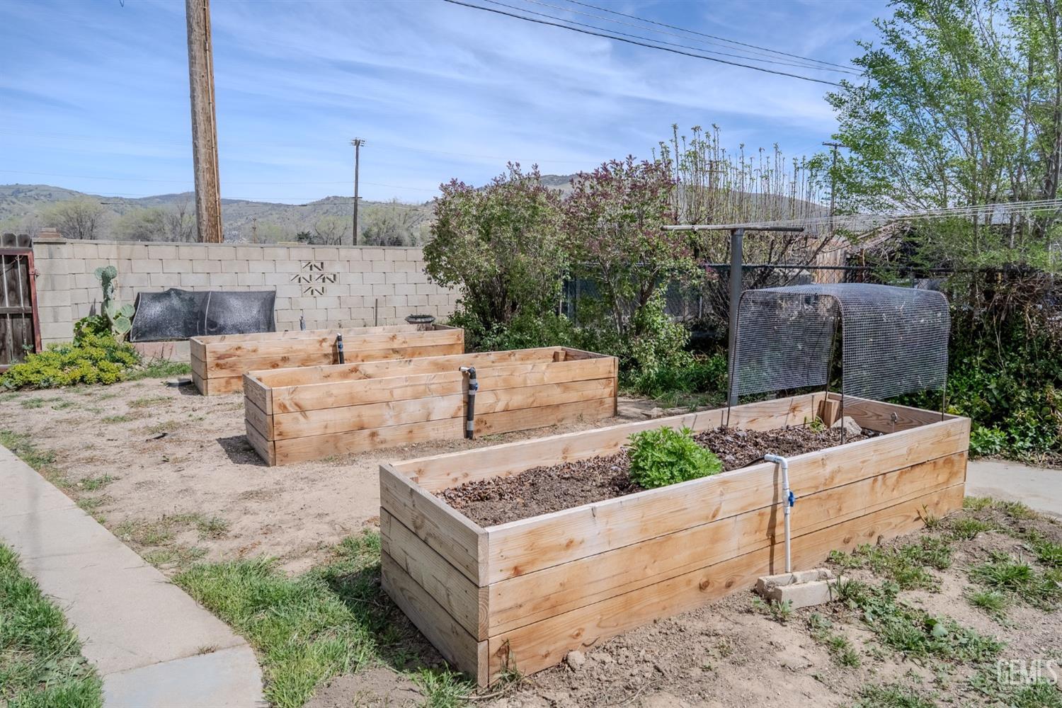 Undisclosed Address Tehachapi, CA 93561 - Photo 37 of 46 a view of a terrace with a couch