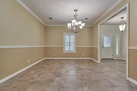 $1,050,000 | 11062 North Hidden Oaks, Conroe, TX 77384