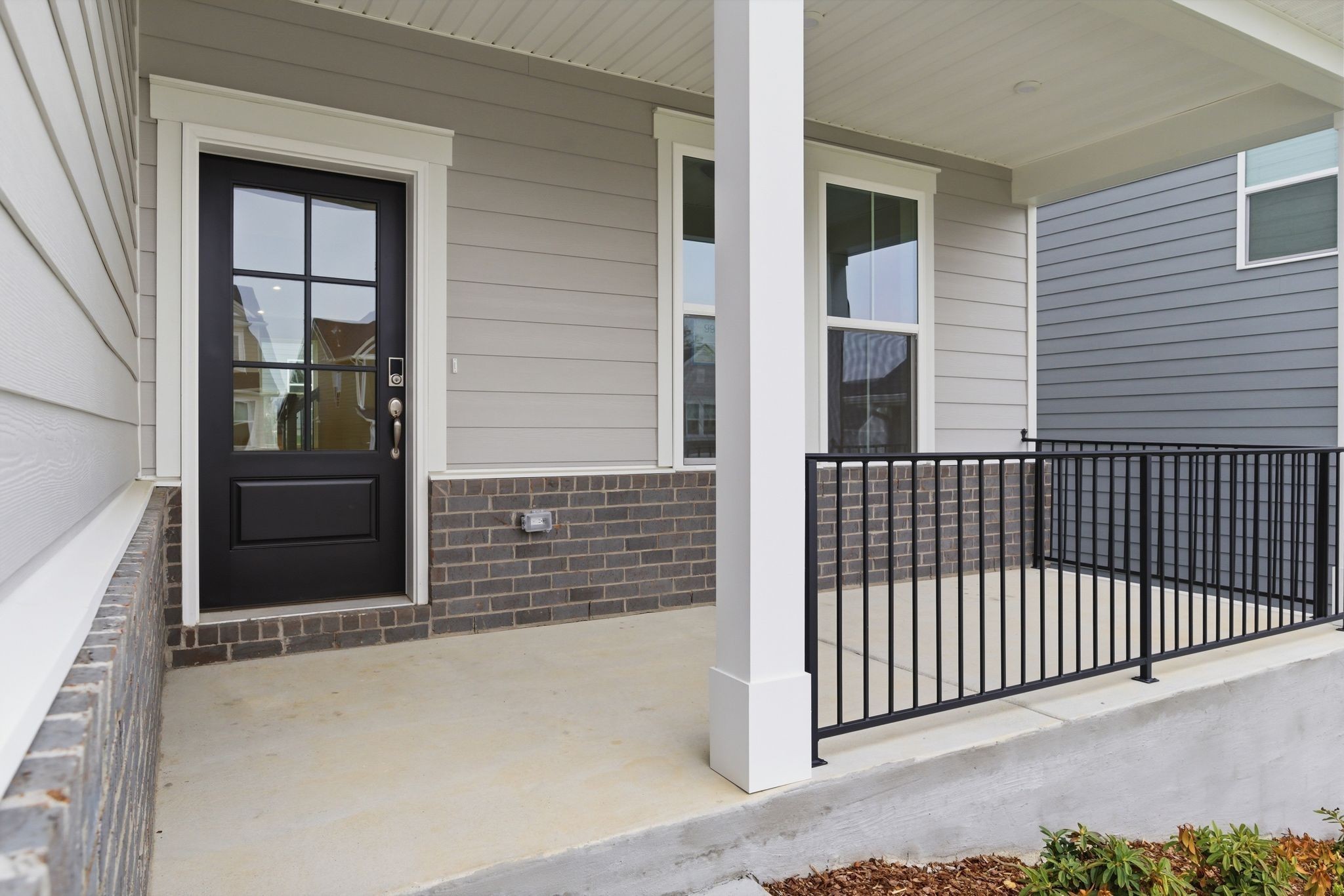 1310 Godwin Road Hermitage, TN 37076 - Photo 3 of 32 front view of a porch