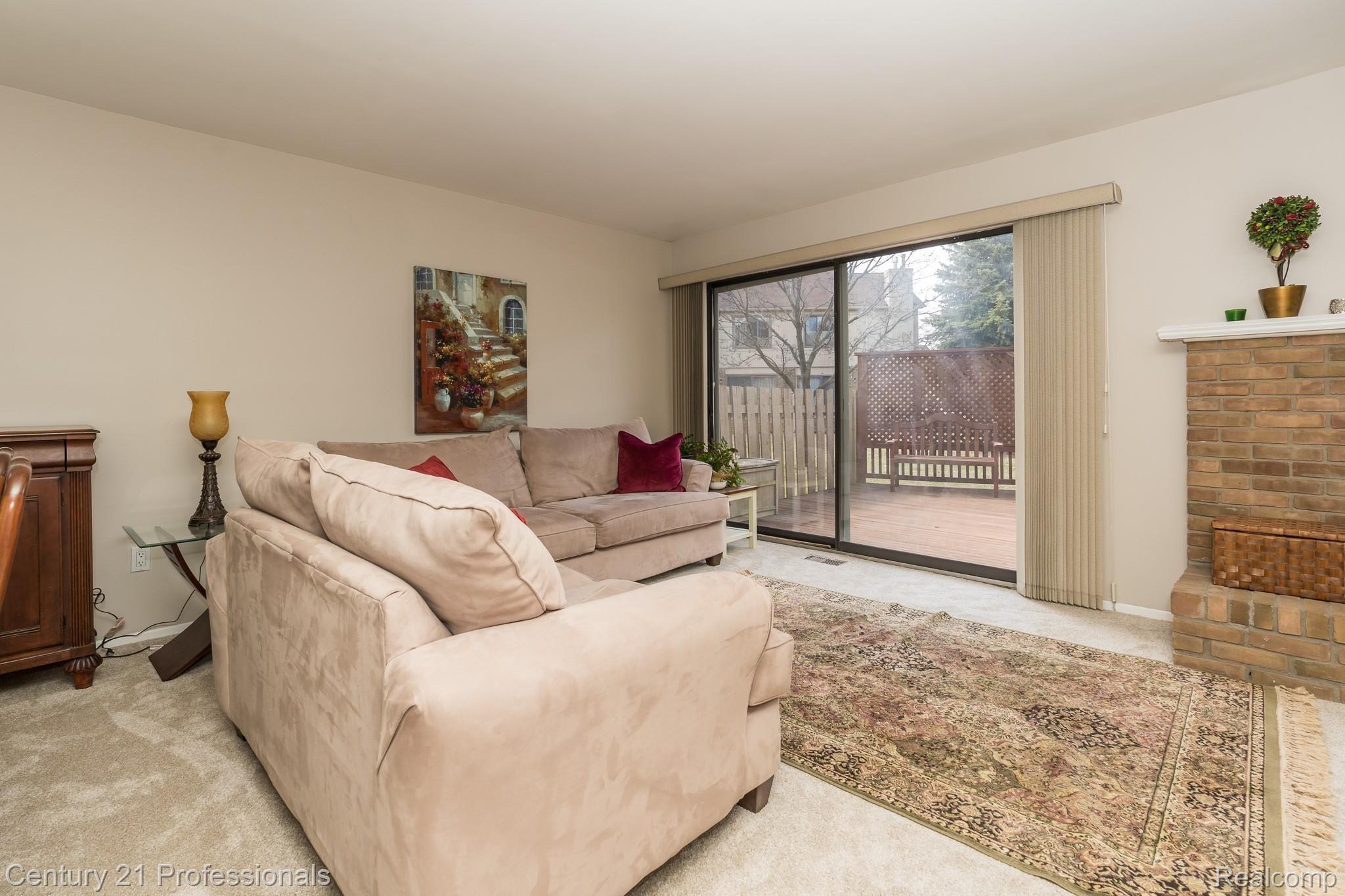 618 Byron Court Rochester, MI 48307 - Photo 10 of 31 Byron Ct MLS-W008.jpg