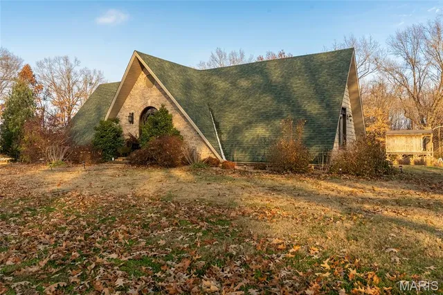 $590,000 | 800 Old Broughton Road, Eldorado, IL 62930