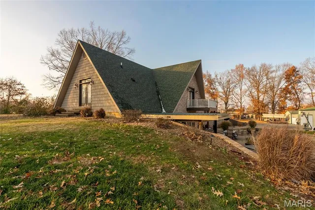 $590,000 | 800 Old Broughton Road, Eldorado, IL 62930