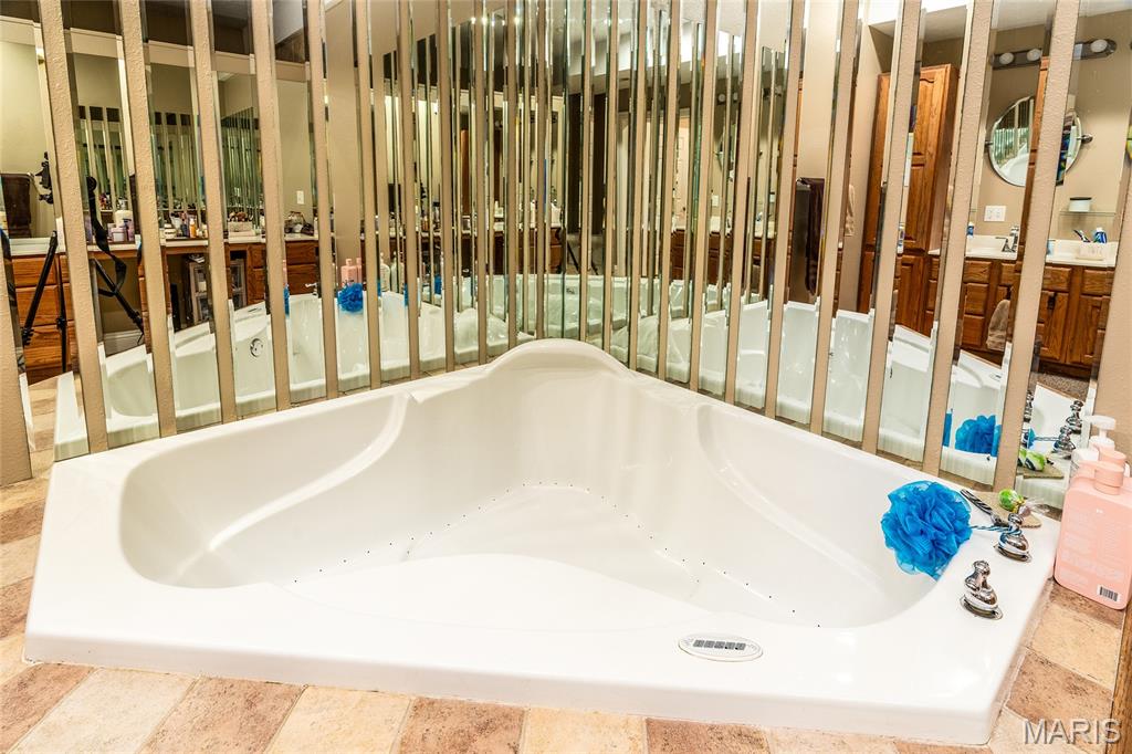 800 Old Broughton Road Eldorado, IL 62930 - Photo 34 of 97