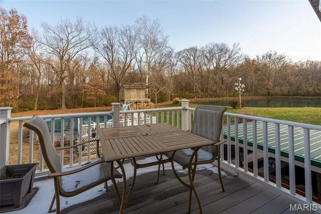 $590,000 | 800 Old Broughton Road, Eldorado, IL 62930