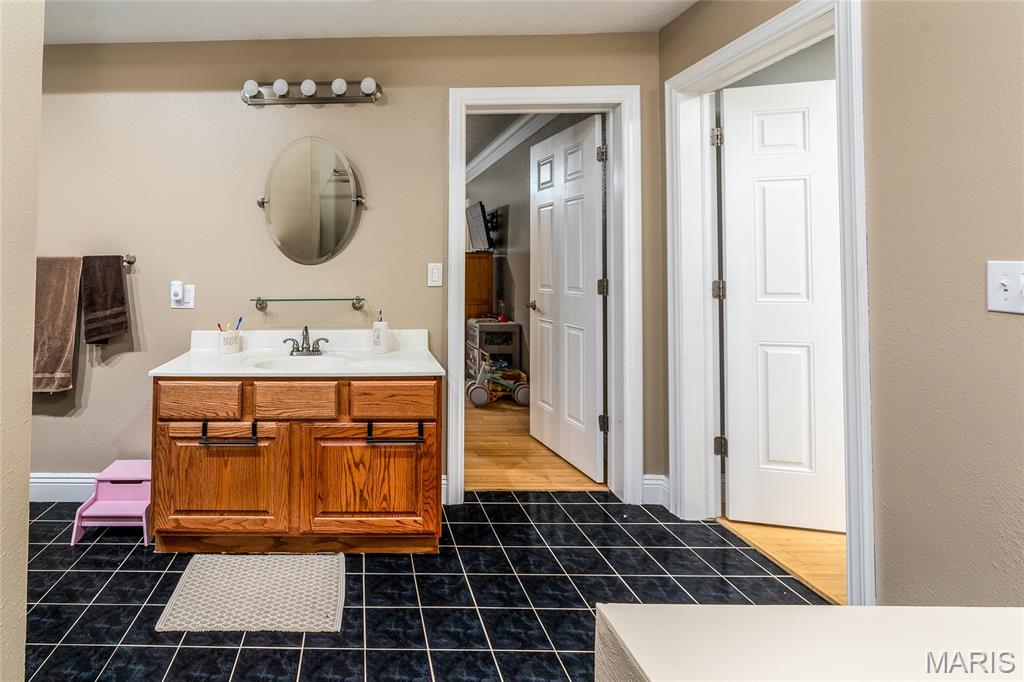 800 Old Broughton Road Eldorado, IL 62930 - Photo 41 of 97