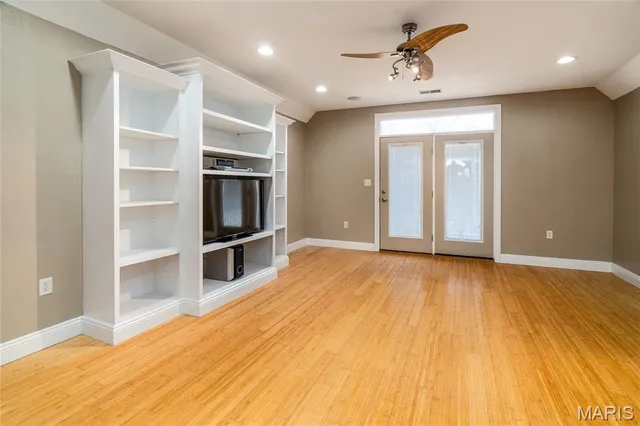 $590,000 | 800 Old Broughton Road, Eldorado, IL 62930