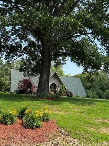 $590,000 | 800 Old Broughton Road, Eldorado, IL 62930