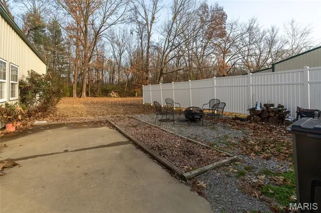 $590,000 | 800 Old Broughton Road, Eldorado, IL 62930