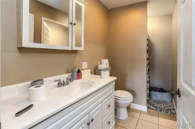 $590,000 | 800 Old Broughton Road, Eldorado, IL 62930