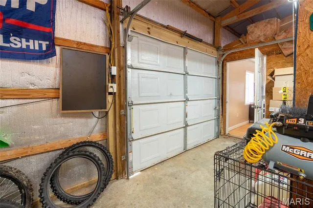 $590,000 | 800 Old Broughton Road, Eldorado, IL 62930