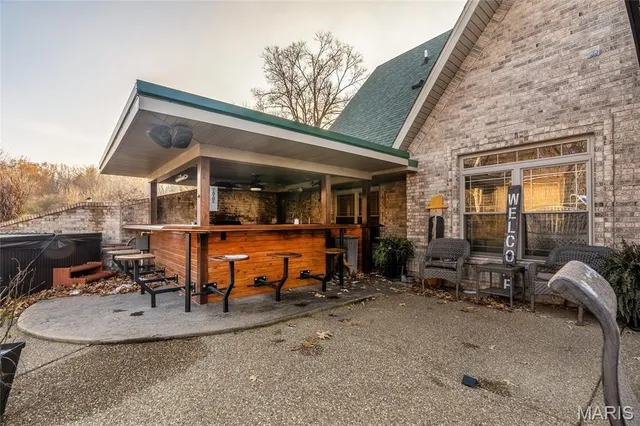 $590,000 | 800 Old Broughton Road, Eldorado, IL 62930