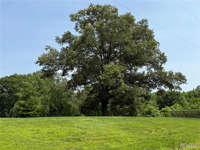 $590,000 | 800 Old Broughton Road, Eldorado, IL 62930