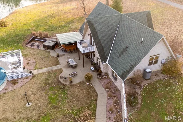 $590,000 | 800 Old Broughton Road, Eldorado, IL 62930