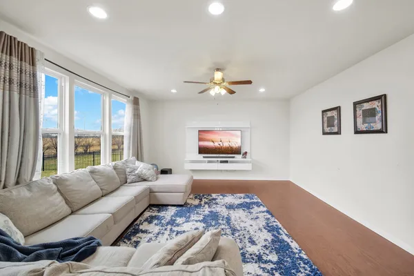$675,000 | 4255 Fraser Circle, Naperville, IL 60564