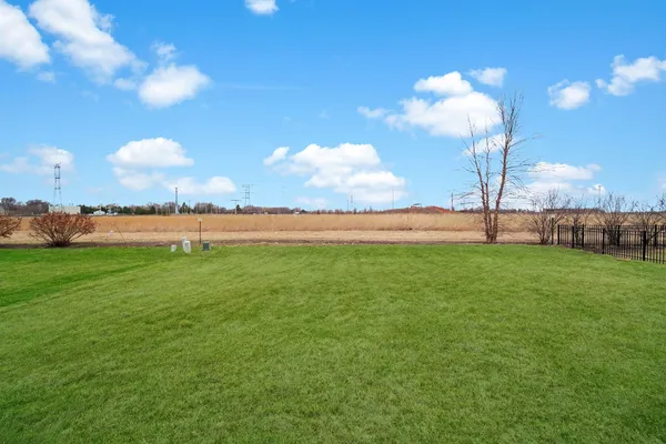 $675,000 | 4255 Fraser Circle, Naperville, IL 60564