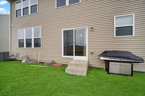 $675,000 | 4255 Fraser Circle, Naperville, IL 60564