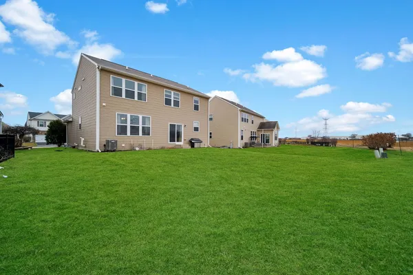 $675,000 | 4255 Fraser Circle, Naperville, IL 60564