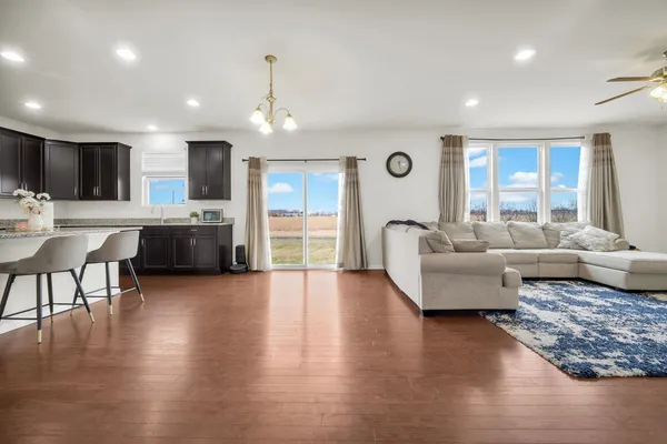$675,000 | 4255 Fraser Circle, Naperville, IL 60564