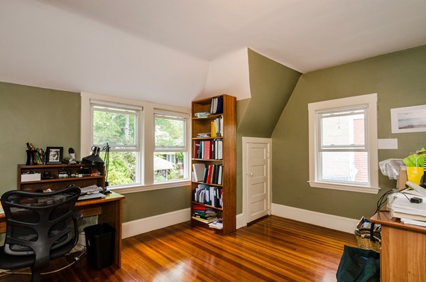 40 Katherine Road Watertown, MA 02472 - Photo 9 of 19