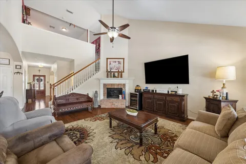 $499,000 | 2608 Crystal Falls Drive, Pearland, TX 77584